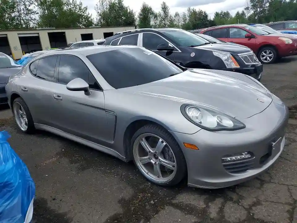 WP0AA2A75BL011151 2011 PORSCHE PANAMERA-3
