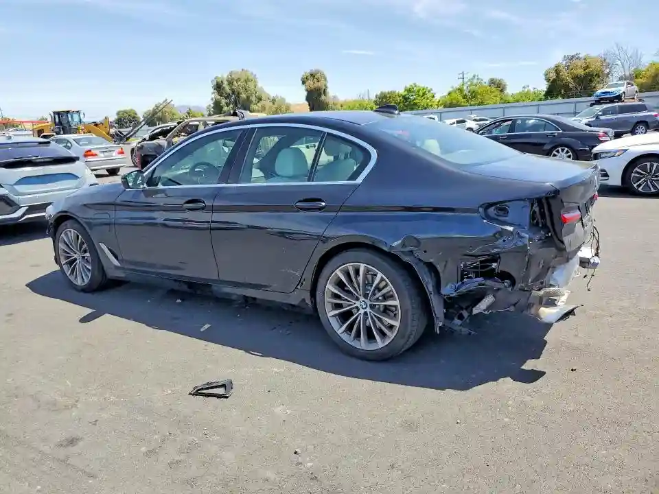WBA13AG08MCG34023 2021 BMW 5 SERIES-1