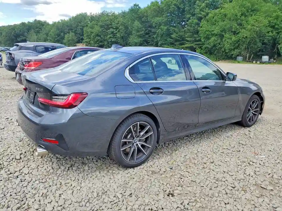 3MW5R7J09N8C51676 2022 BMW 3 SERIES-2
