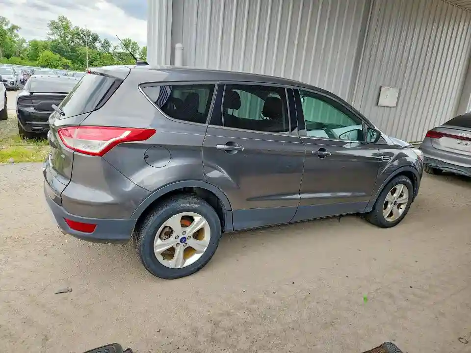 1FMCU0G7XFUB27517 2015 FORD ESCAPE-2