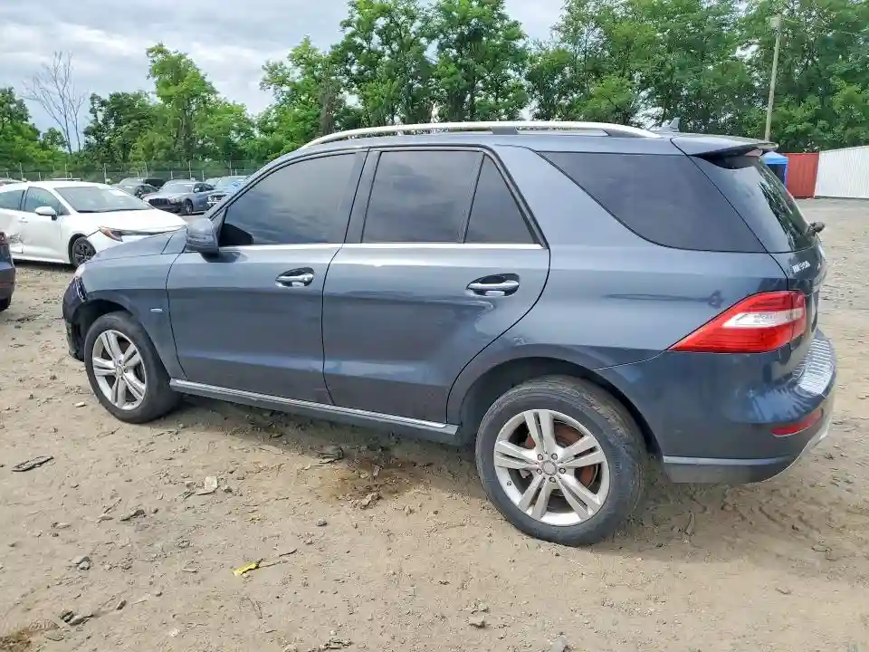4JGDA2EBXCA025650 2012 MERCEDES-BENZ M-CLASS-1
