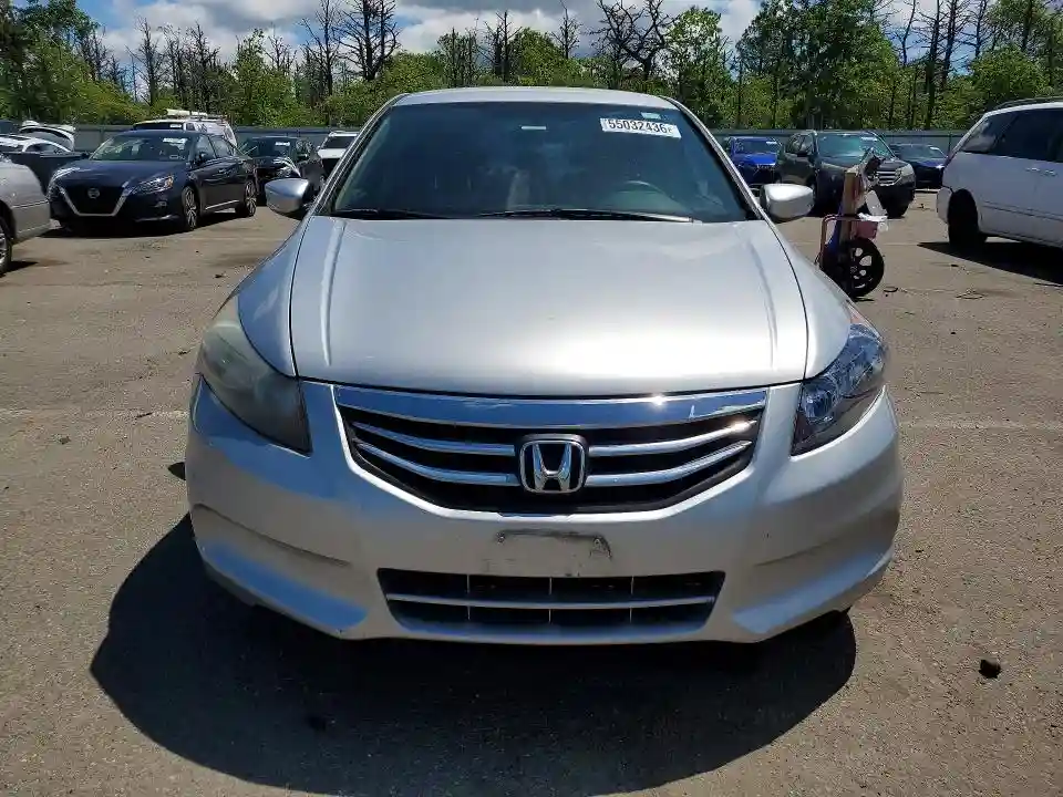 1HGCP2F6XCA083243 2012 HONDA ACCORD-4