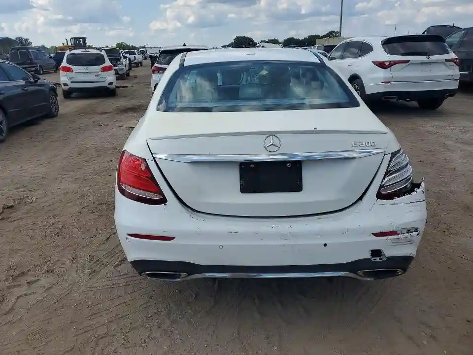 WDDZF4JBXJA390989 2018 MERCEDES-BENZ E-CLASS-5