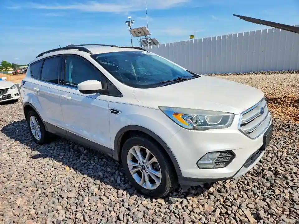 1FMCU9HD4JUA38866 2018 FORD ESCAPE-3