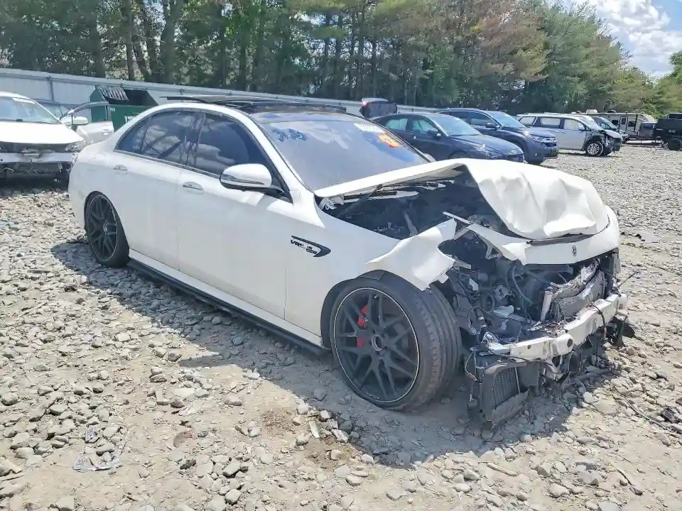 WDDZF8KB4KA529831 2019 MERCEDES-BENZ E-CLASS-3