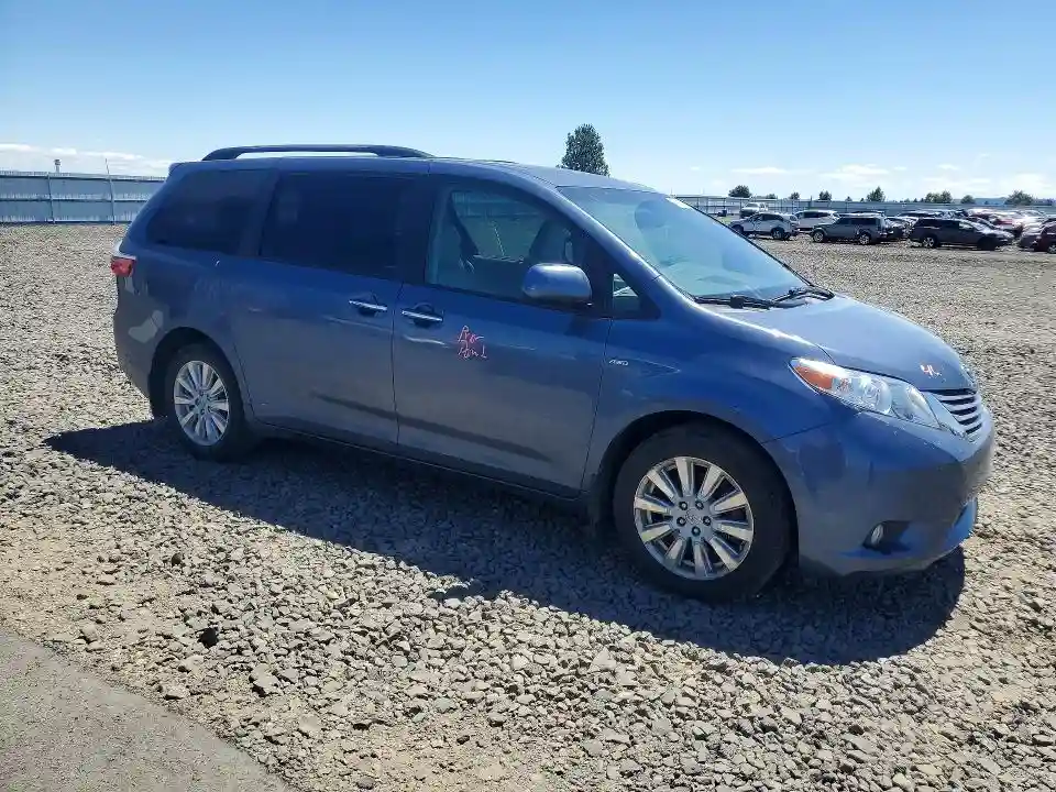 5TDDZ3DC3HS160721 2017 TOYOTA SIENNA-3