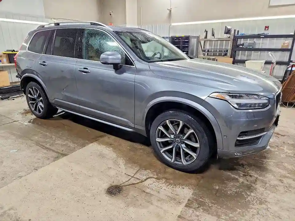 YV4A22PK1J1320874 2018 VOLVO XC90-3