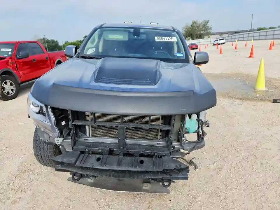 1GCGTEEN8K1138244 2019 CHEVROLET COLORADO-4