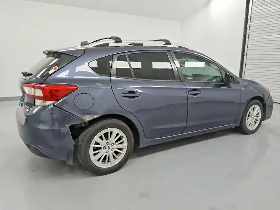 4S3GTAB67H3715364 2017 SUBARU IMPREZA-2