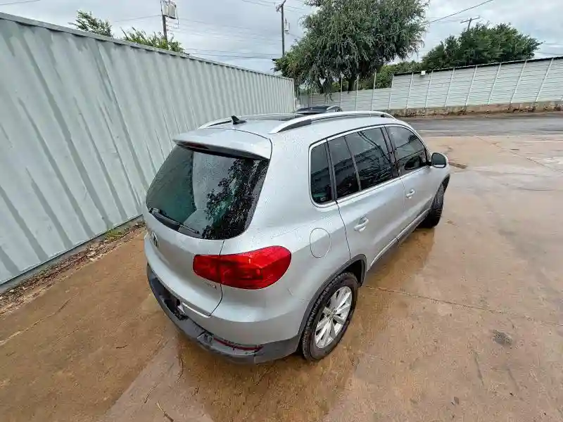 WVGRV7AX3HW506147 2017 VOLKSWAGEN TIGUAN-3