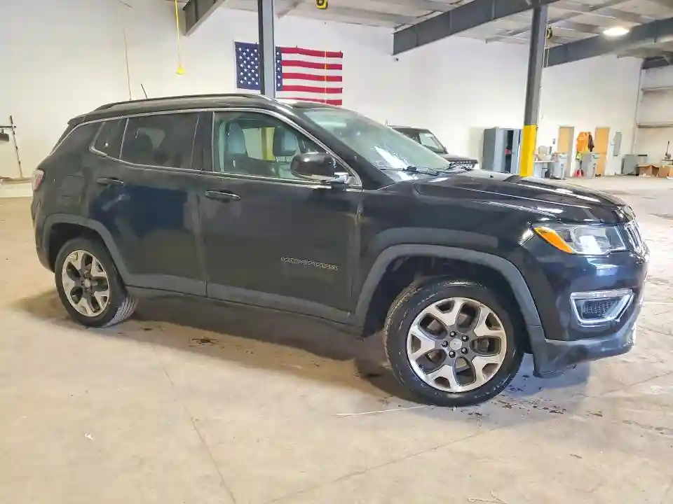 3C4NJDCB6JT113379 2018 JEEP COMPASS-3