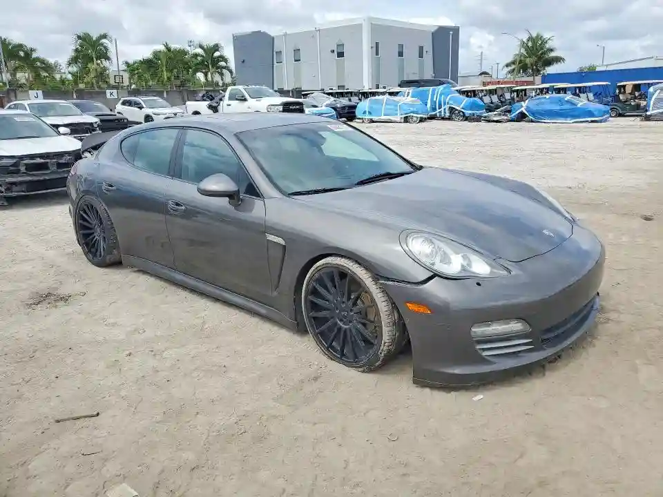 WP0AA2A71DL015779 2013 PORSCHE PANAMERA-3