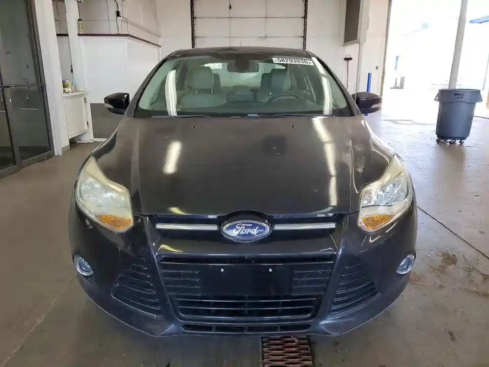 1FAHP3H29CL105179 2012 FORD FOCUS-4