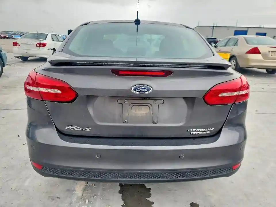 1FADP3J20GL237195 2016 FORD FOCUS-5