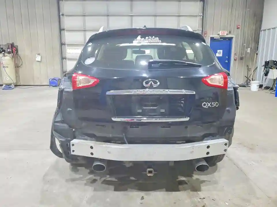 JN1BJ0RR4GM271608 2016 INFINITI QX50-5