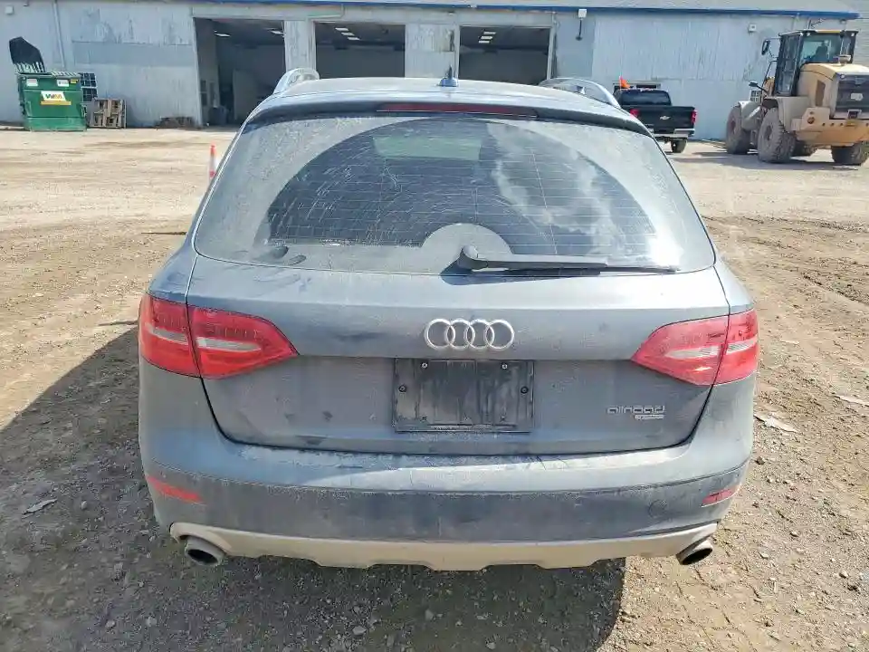 WA1UFAFL7DA058978 2013 AUDI A4-5
