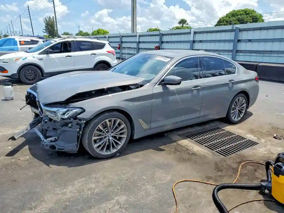 WBA53BH01MCF19947 2021 BMW 5 SERIES-0