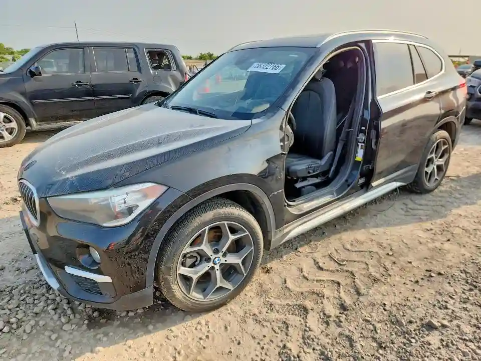 WBXHU7C58K3H45075 2019 BMW X1-0