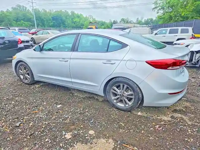KMHD84LF1JU466060 2018 HYUNDAI ELANTRA-1
