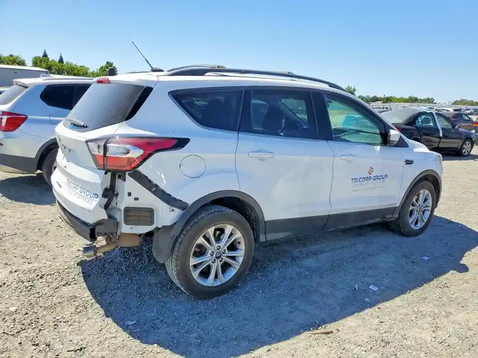 1FMCU0GD9JUD37802 2018 FORD ESCAPE-2