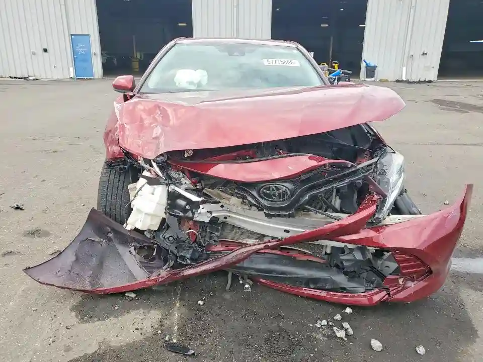 4T1C11AK2LU384145 2020 TOYOTA CAMRY-4