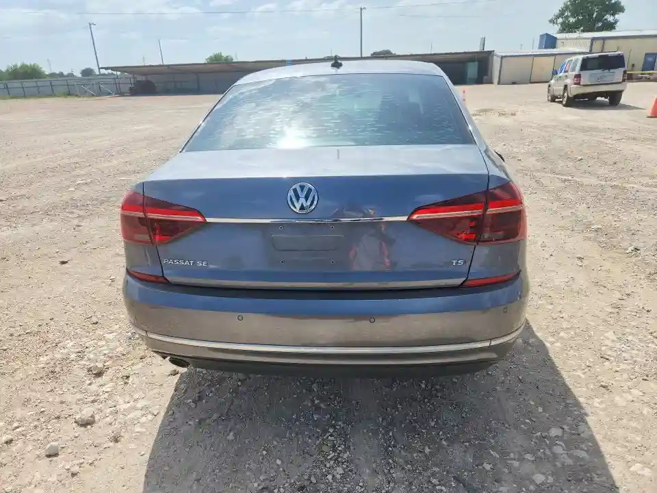 1VWBA7A38JC025278 2018 VOLKSWAGEN PASSAT-5