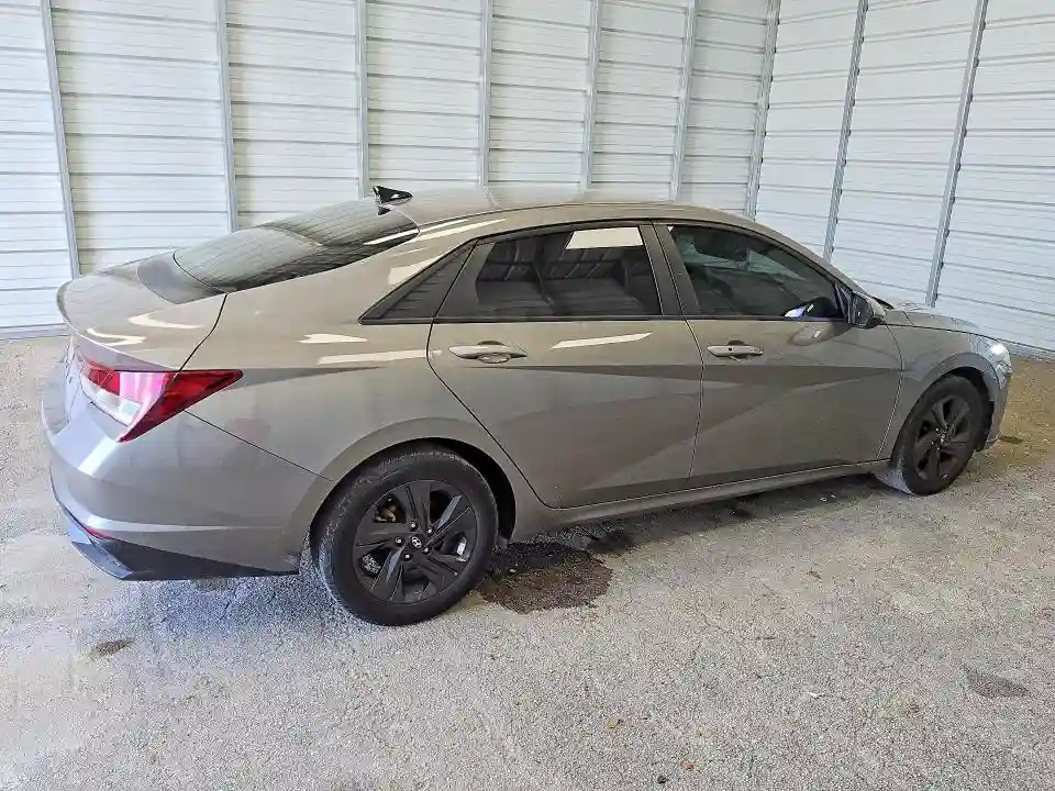 KMHLM4AG2MU069416 2021 HYUNDAI ELANTRA-2