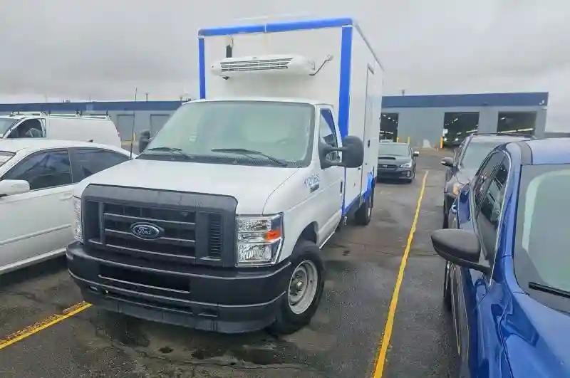 1FDWE3FN0RDD00655 2024 FORD ECONOLINE-1