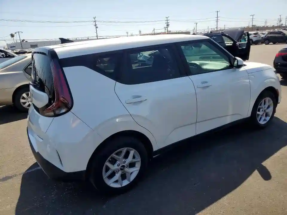 KNDJ23AU9P7851474 2023 KIA SOUL-2