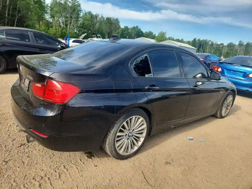 WBA3B9C56DF140444 2013 BMW 3 SERIES-2