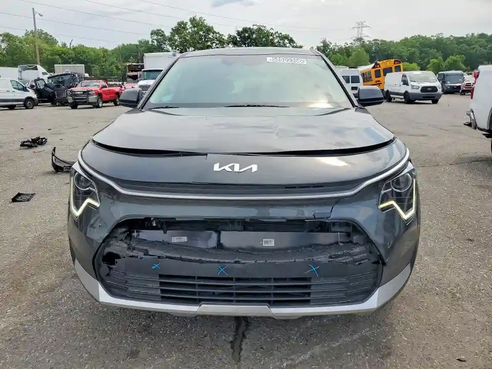 KNDCP3LE7T5316553 2026 KIA NIRO-4