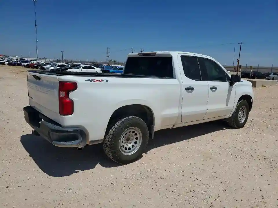 1GCRDAED3PZ118000 2023 CHEVROLET SILVERADO-2
