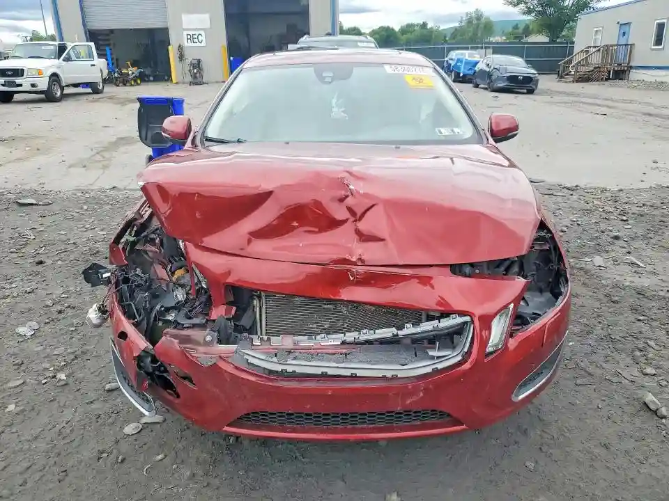 YV1902FH8C2098021 2012 VOLVO S60-4