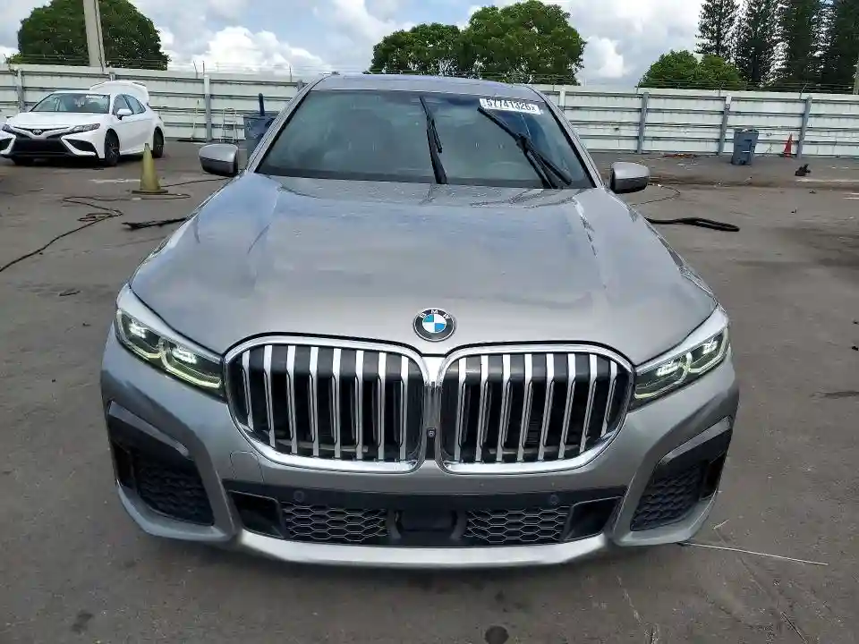 WBA7U2C0XMCF49980 2021 BMW 7 SERIES-4