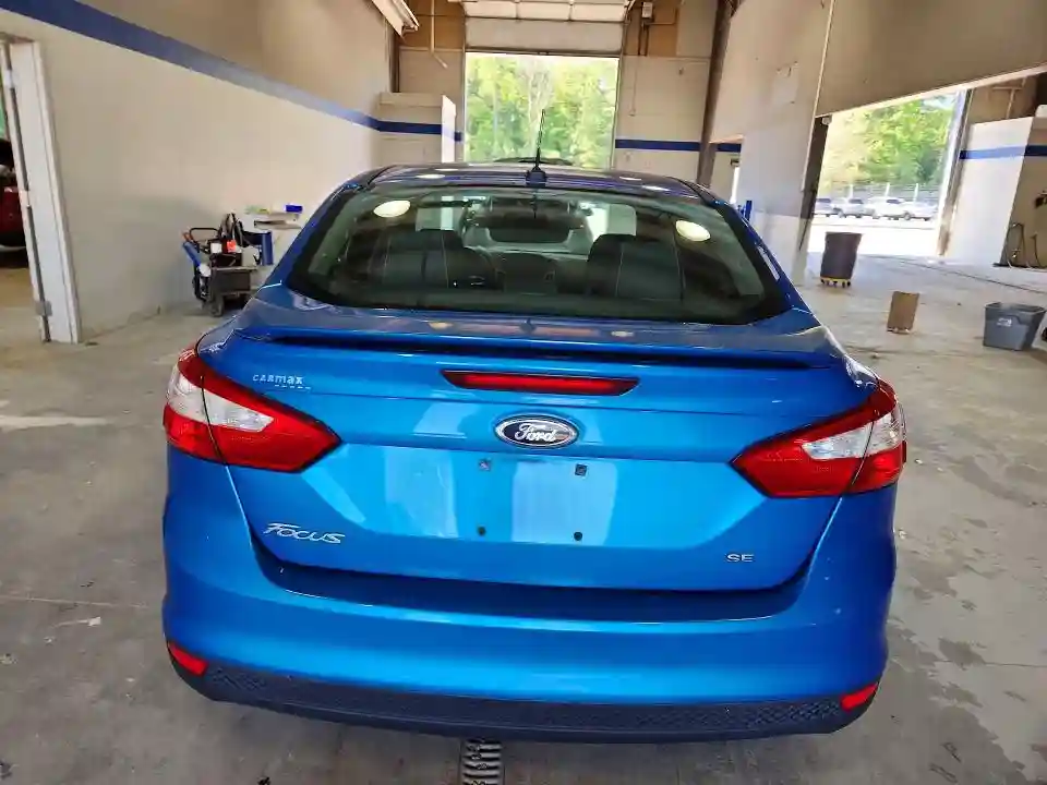 1FAHP3F27CL460399 2012 FORD FOCUS-5