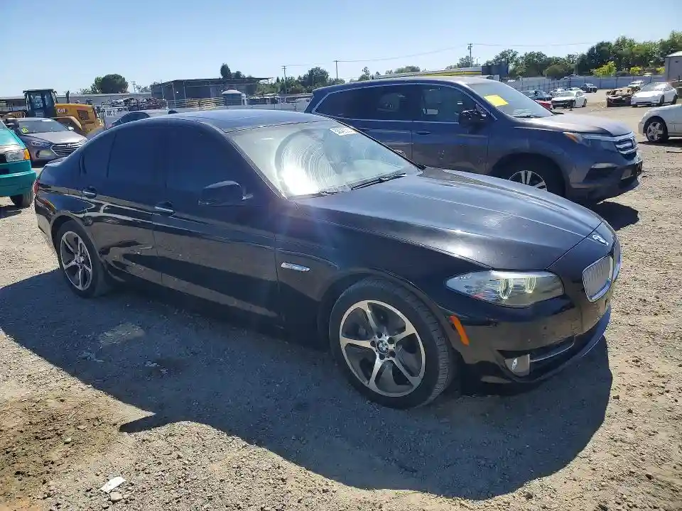 WBAFZ9C58CC751746 2012 BMW 5 SERIES-3