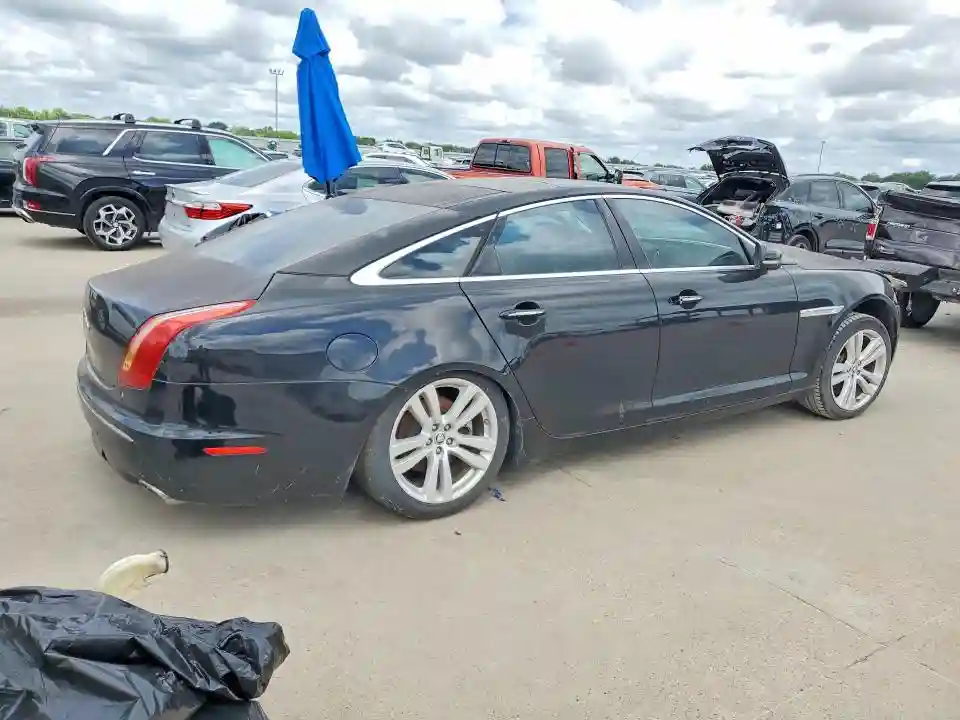 SAJWA1CB3BLV07424 2011 JAGUAR XJ-2