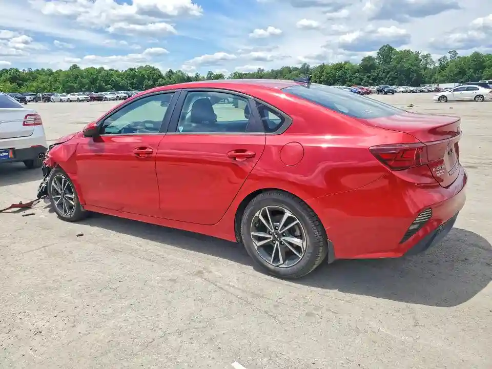 3KPF24AD7NE496040 2022 KIA FORTE LXS-1