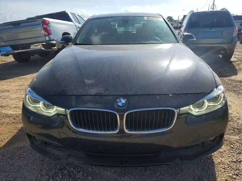 WBA8A9C54JAH14057 2018 BMW 3 SERIES-4