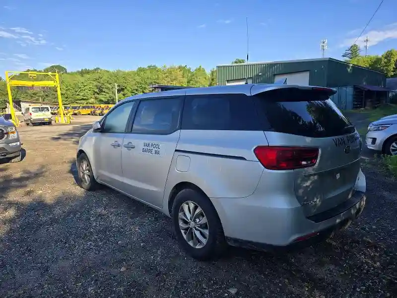 KNDMB5C19K6567109 2019 KIA SEDONA-2