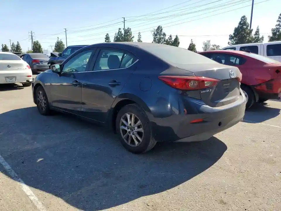3MZBM1U76GM328490 2016 MAZDA 3-1