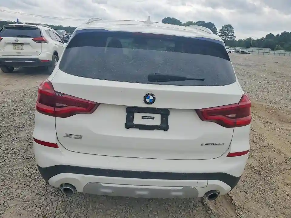 5UXTR7C50KLR43816 2019 BMW X3-5