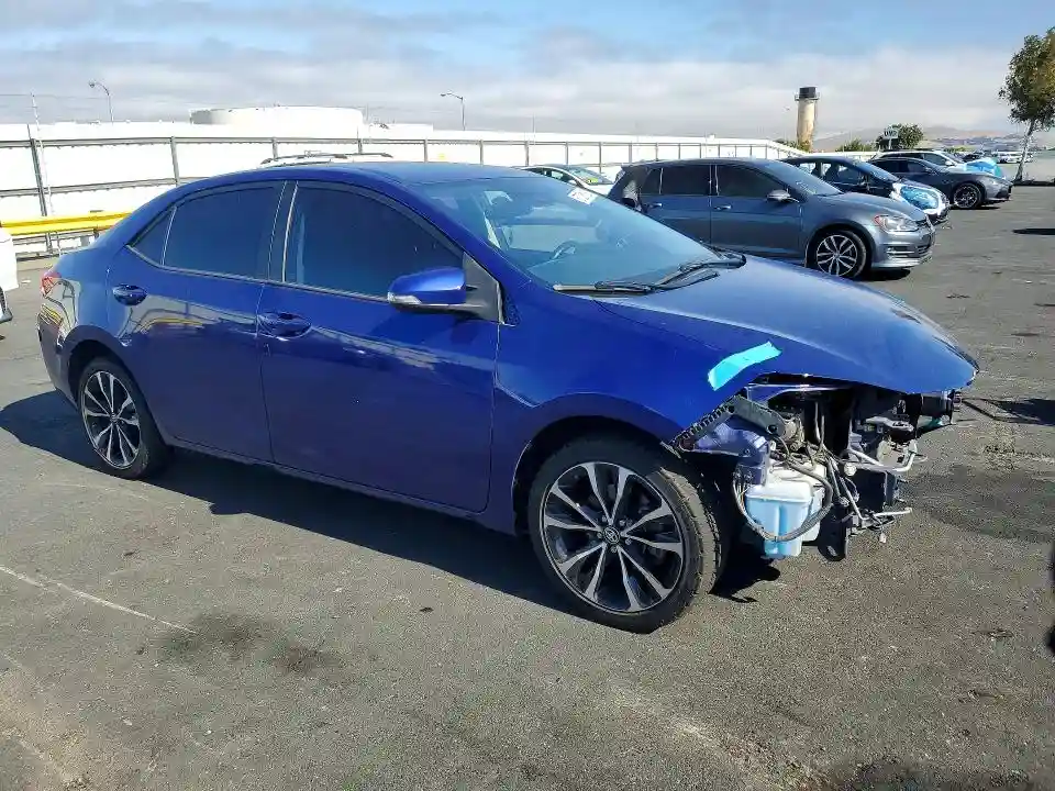 2T1BURHE0JC060580 2018 TOYOTA COROLLA-3
