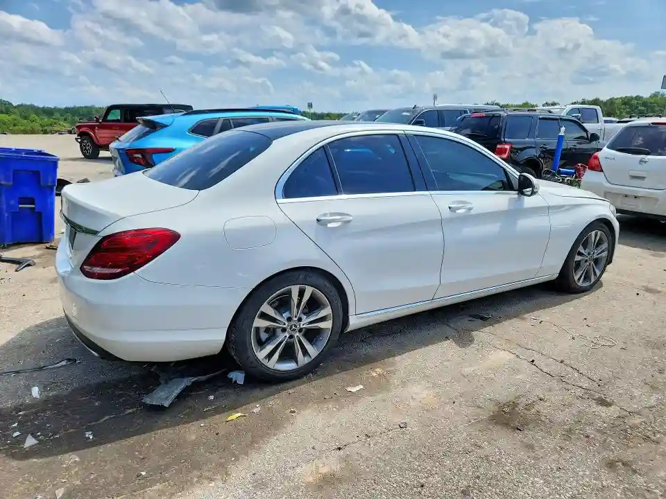 55SWF4JB8HU226539 2017 MERCEDES-BENZ C-CLASS-2