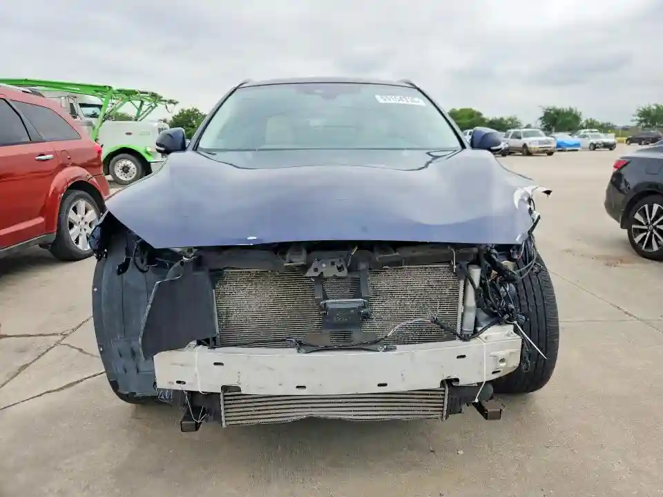 3PCAJ5M30KF111736 2019 INFINITI QX50-4