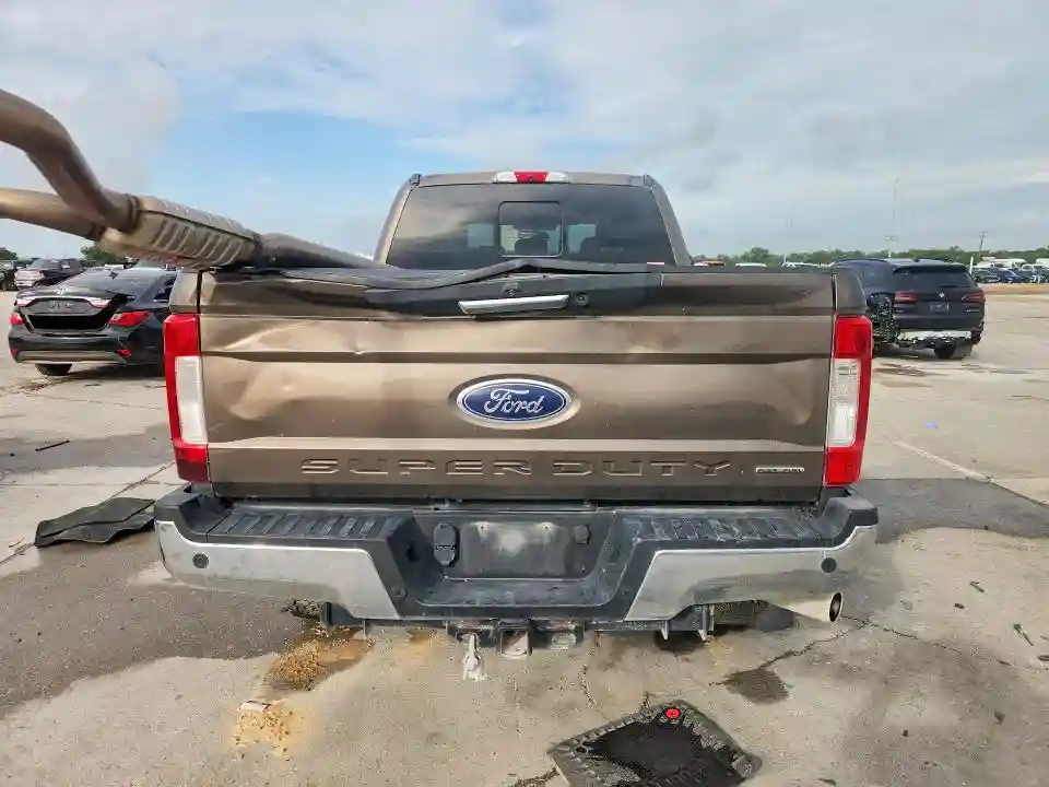 1FT7W2B69HEF37054 2017 FORD F250-5