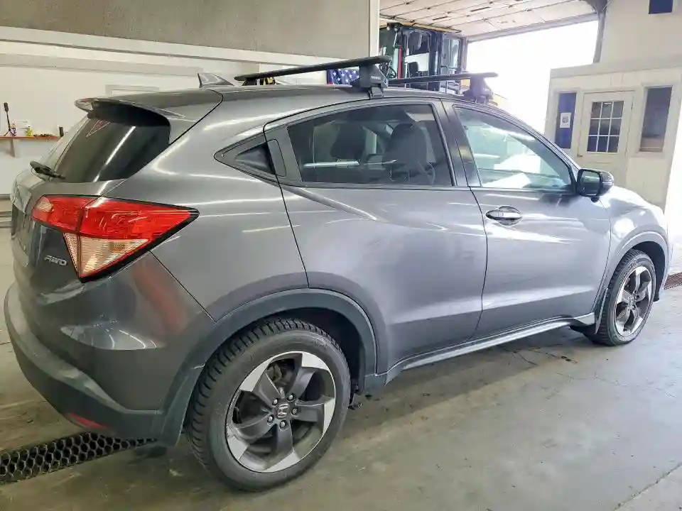 3CZRU6H57JM715302 2018 HONDA HR-V-2