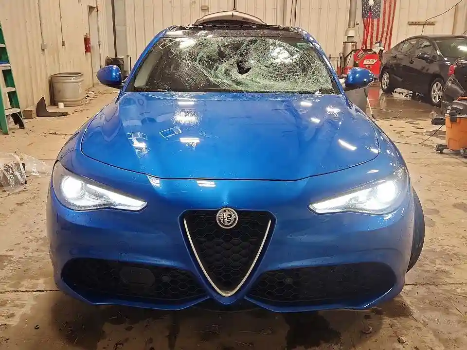 ZARFANBN9K7602022 2019 ALFA ROMEO GIULIA-4