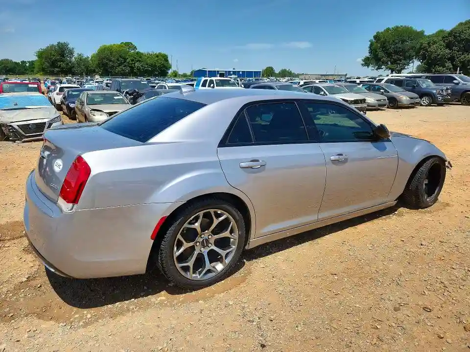 2C3CCAAG6JH190300 2018 CHRYSLER 300-2