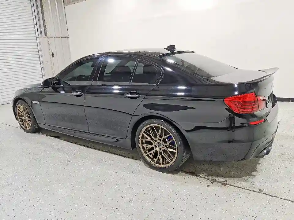 WBAKN9C55GD962994 2016 BMW 5 SERIES-1
